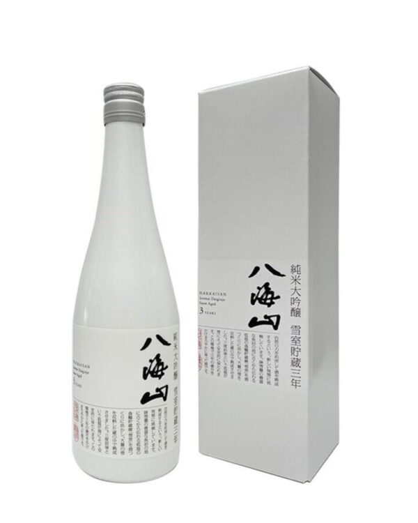 八海山 雪室3年貯藏純米大吟釀(紙盒) 720ml